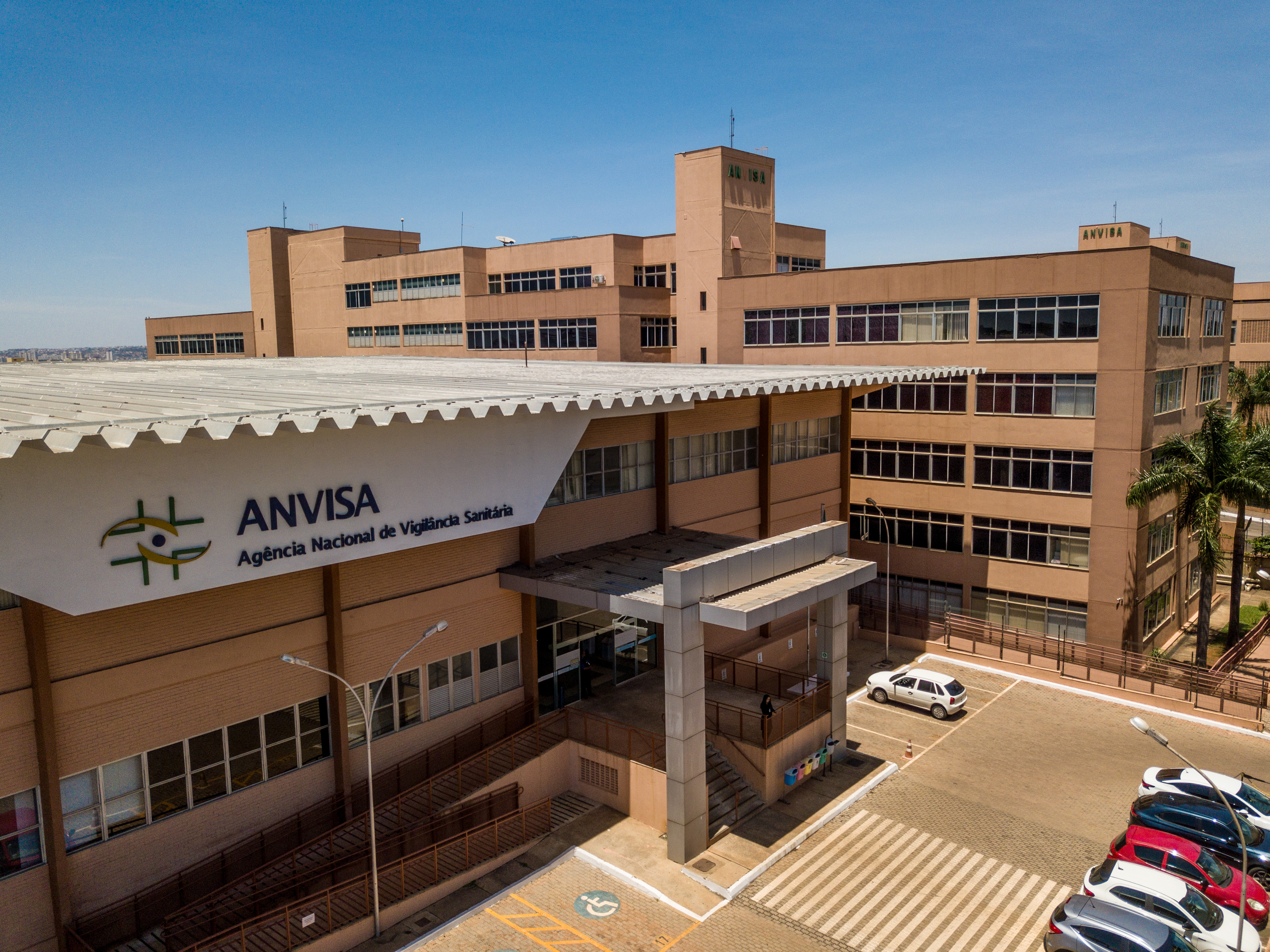 Anvisa malpermesas reklamadon de la injektaĵo Semavy
